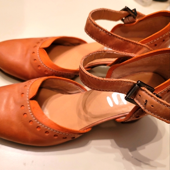 Fidji Shoes - Mary Jane Fidji Heels